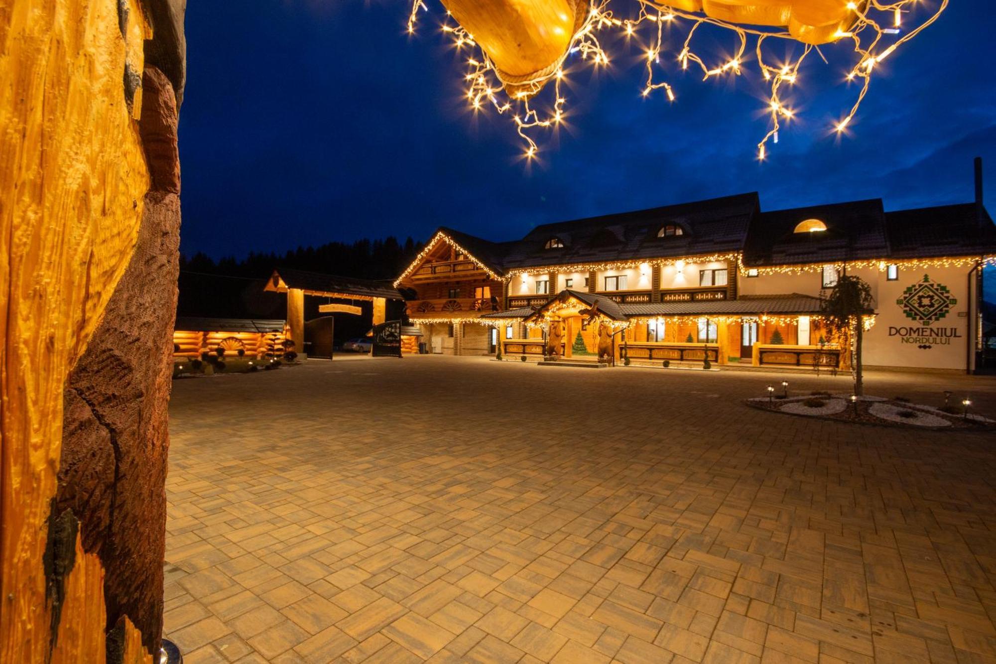 Domeniul Nordului Bucovlna Hotell Vama  Eksteriør bilde