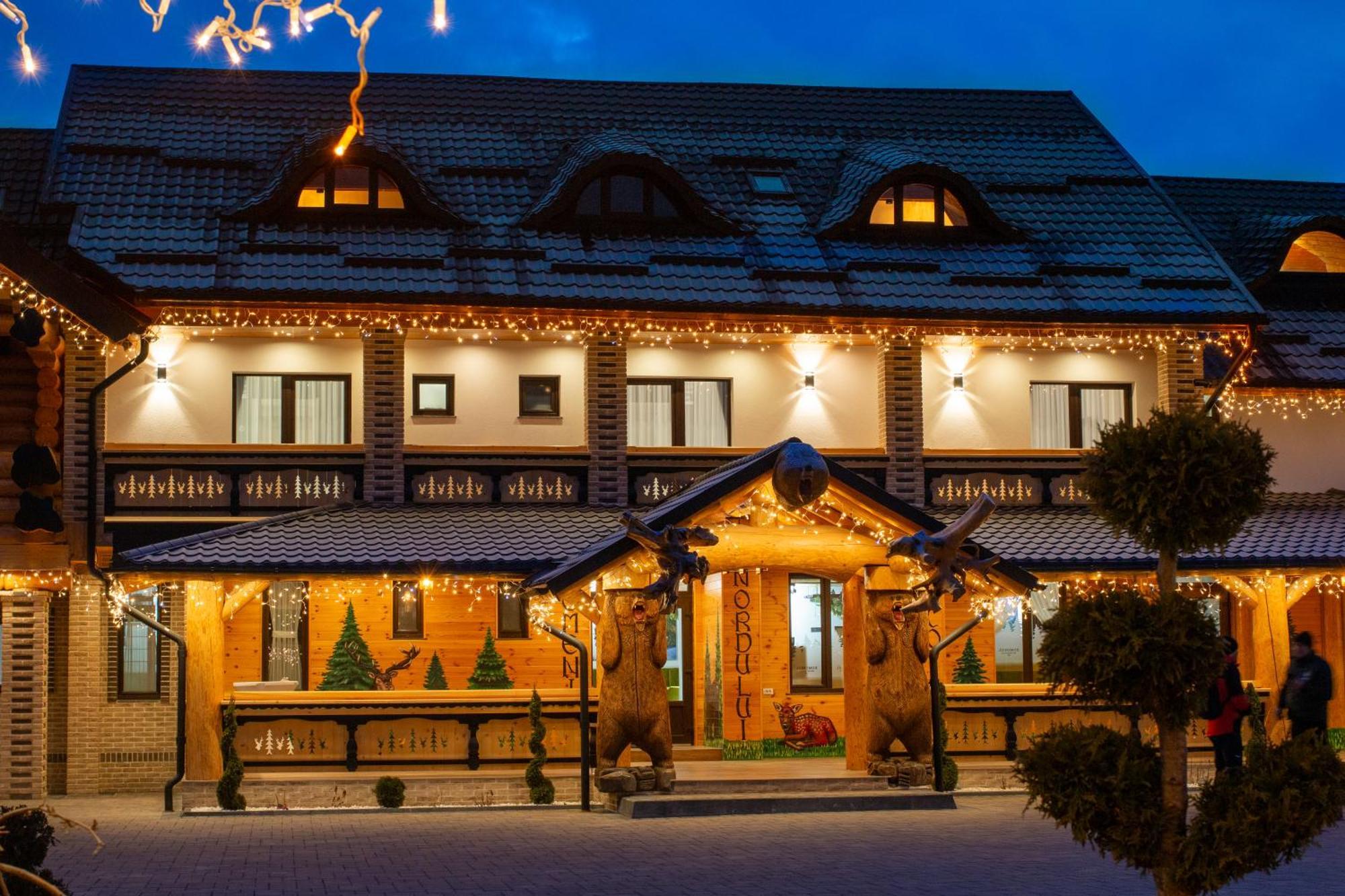 Domeniul Nordului Bucovlna Hotell Vama  Eksteriør bilde